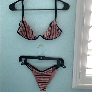 Women’s underwire strappy bikini set